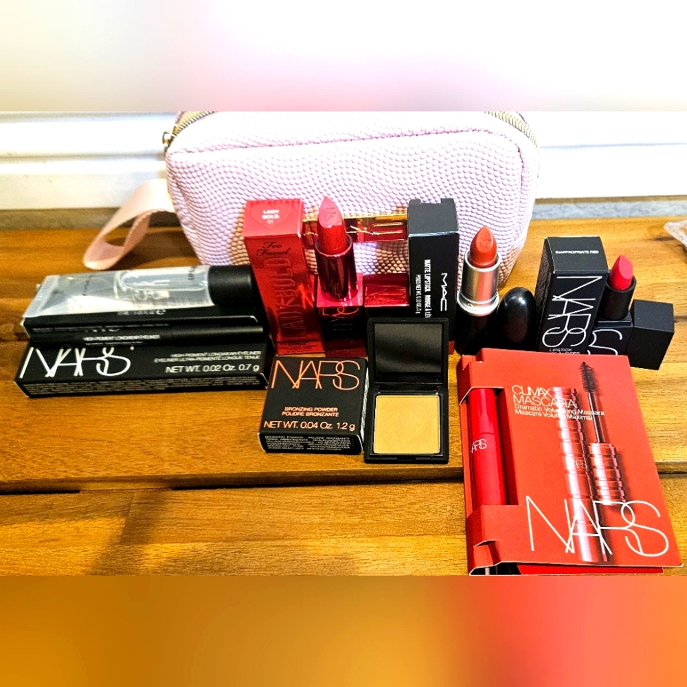 [SOLD] MAC NARS LADY BOLD Lipsticks Bronzing Powder Mascara Lip Gloss Eyeliner